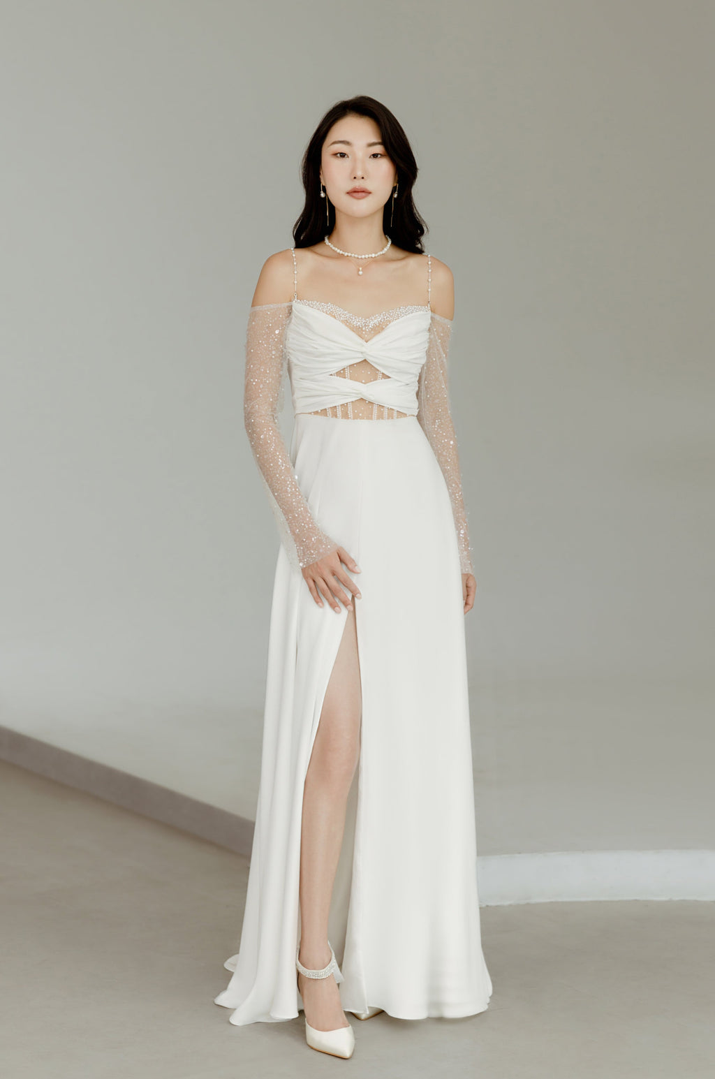 Minimalistic , Clean , Modern , Simple Wedding dress , Günstig , Cheap , Schlicht Brautkleider , Brautkleid, Hochzeitskleid , Hochzeitskleider