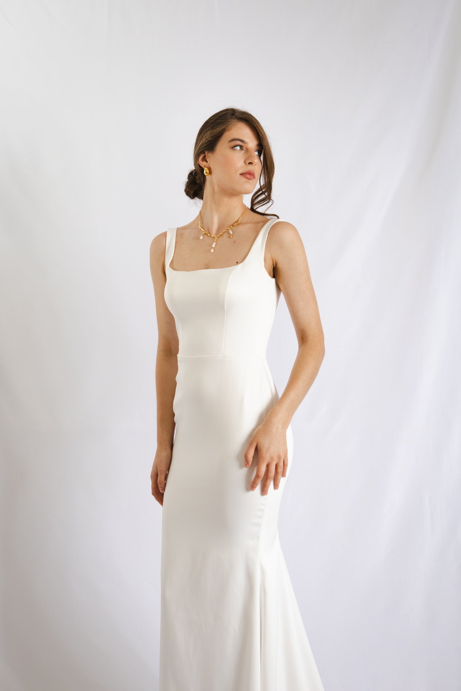 Minimalistische Brautkleider in Hamburg | White Cherry – Moderne Hochzeitsmode