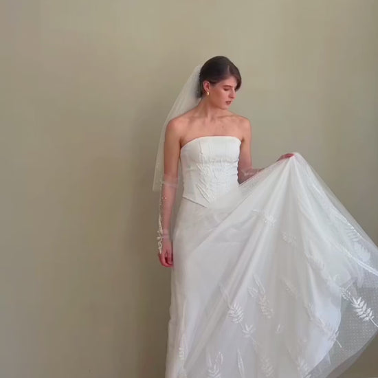 Minimalistische Brautkleider in Hamburg | White Cherry – Moderne Hochzeitsmode