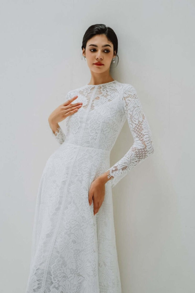 Boho Langarm Schlichte, elegante Brautkleider aus Spitze , verlobungskleider Brautmode Hamburg
