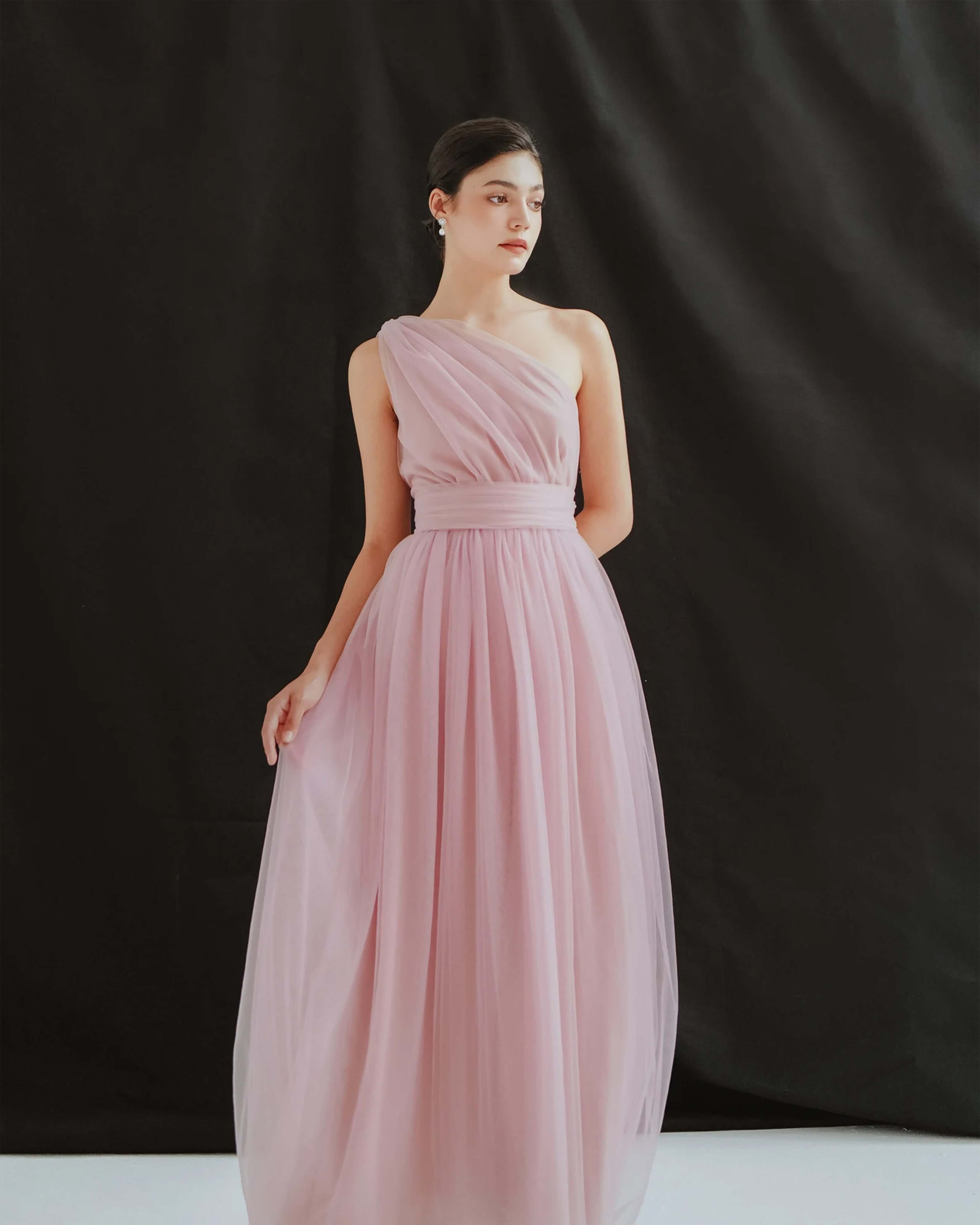 Minimalistic , Clean , Modern , Simple Wedding dress , Günstig , Cheap , Schlicht Brautkleider , Brautkleid, Hochzeitskleid , Hochzeitskleider