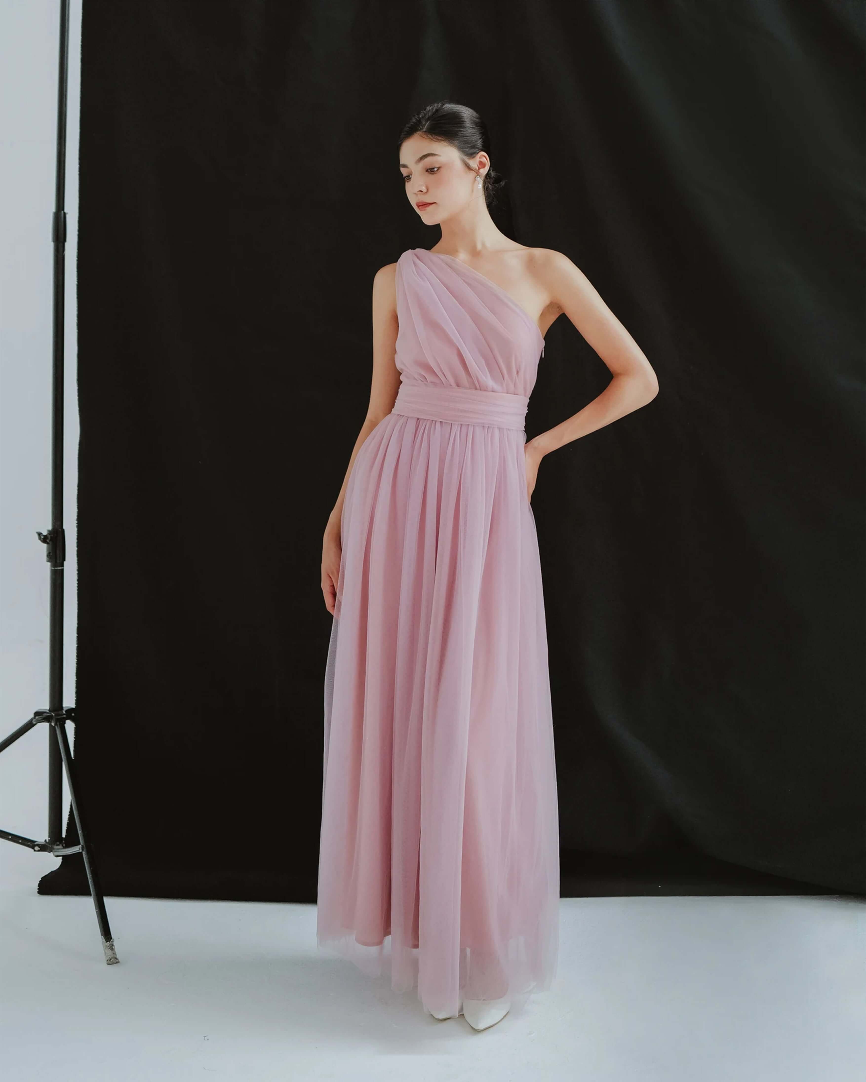 Minimalistic , Clean , Modern , Simple Wedding dress , Günstig , Cheap , Schlicht Brautkleider , Brautkleid, Hochzeitskleid , Hochzeitskleider