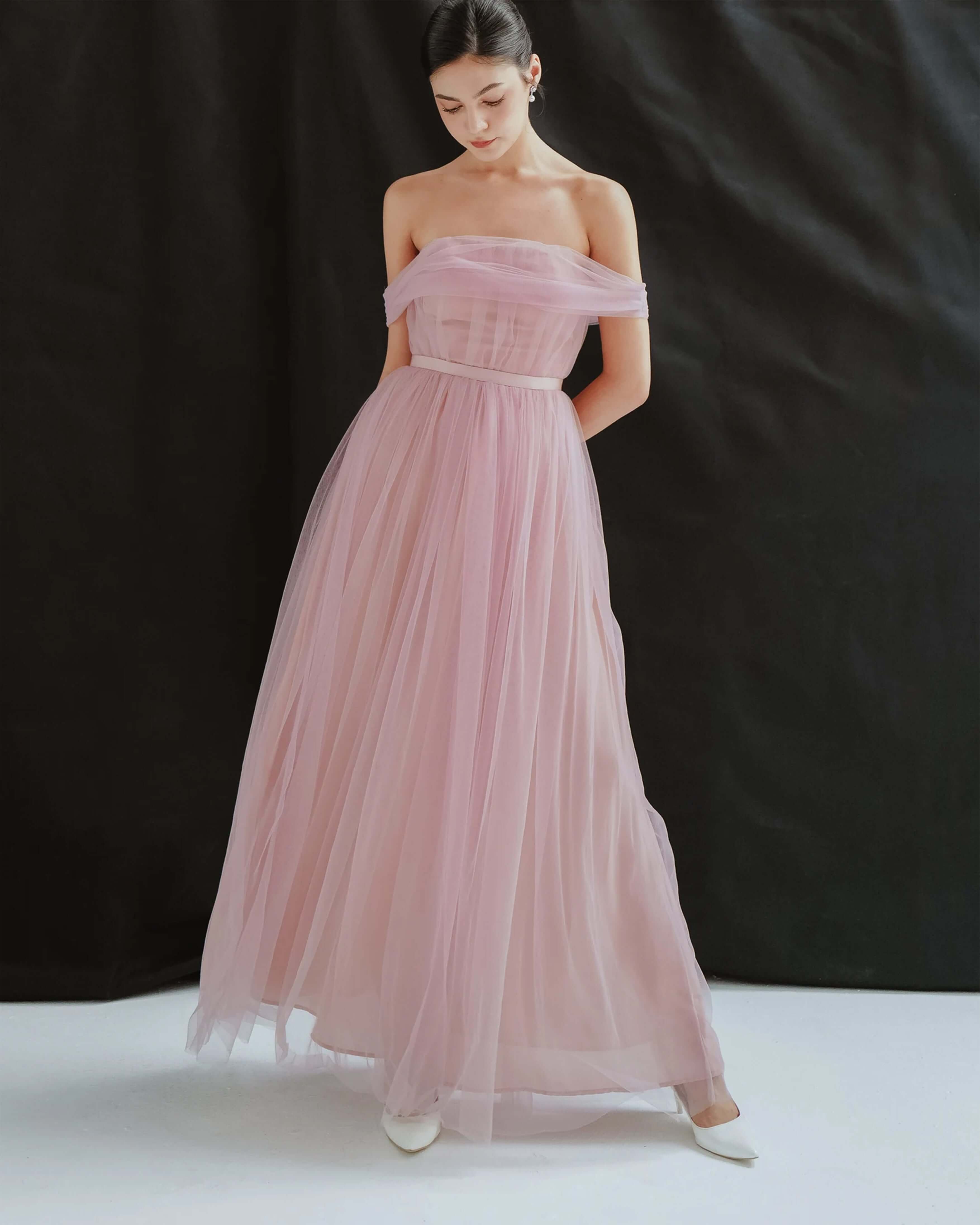 Minimalistic , Clean , Modern , Simple Wedding dress , Günstig , Cheap , Schlicht Brautkleider , Brautkleid, Hochzeitskleid , Hochzeitskleider