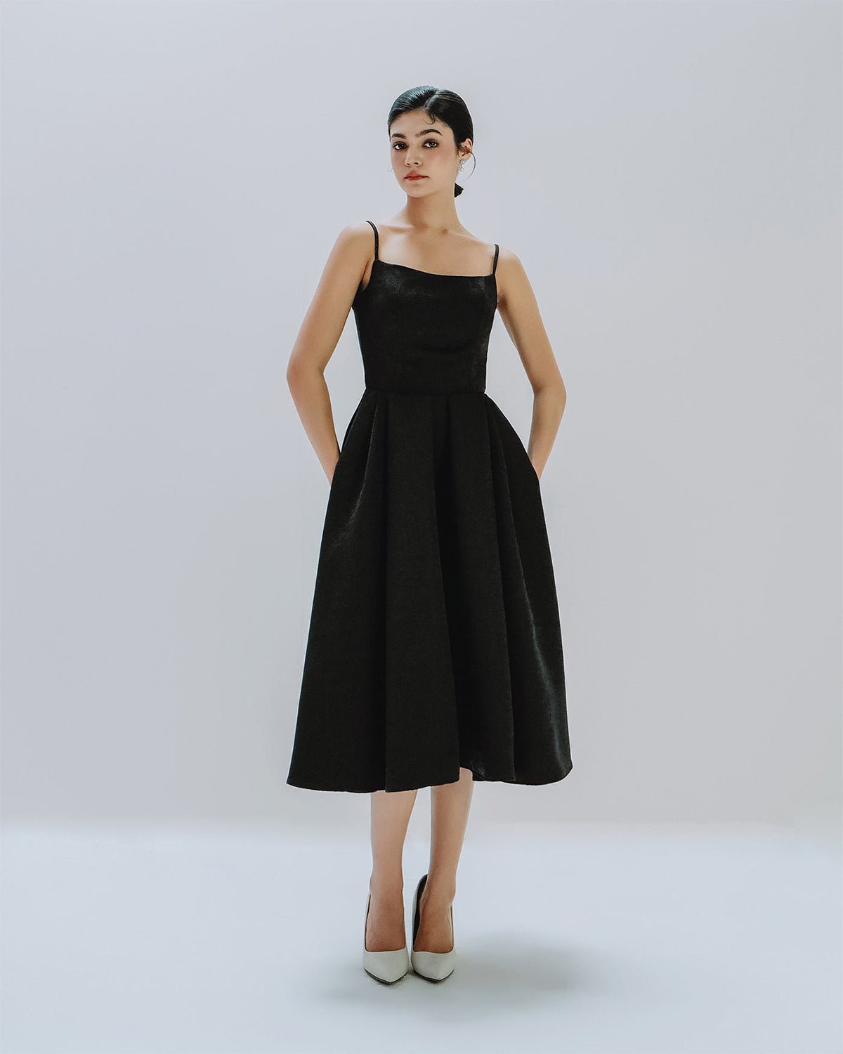 Minimalistic , Clean , Modern , Simple Wedding dress , Günstig , Cheap , Schlicht Brautkleider , Brautkleid, Hochzeitskleid , Hochzeitskleider