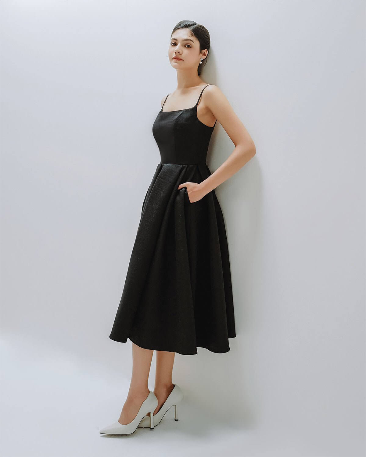 Minimalistic , Clean , Modern , Simple Wedding dress , Günstig , Cheap , Schlicht Brautkleider , Brautkleid, Hochzeitskleid , Hochzeitskleider