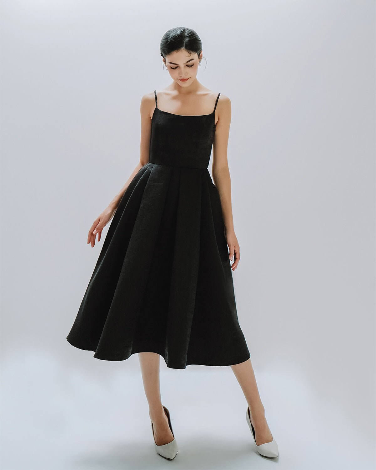 Minimalistic , Clean , Modern , Simple Wedding dress , Günstig , Cheap , Schlicht Brautkleider , Brautkleid, Hochzeitskleid , Hochzeitskleider