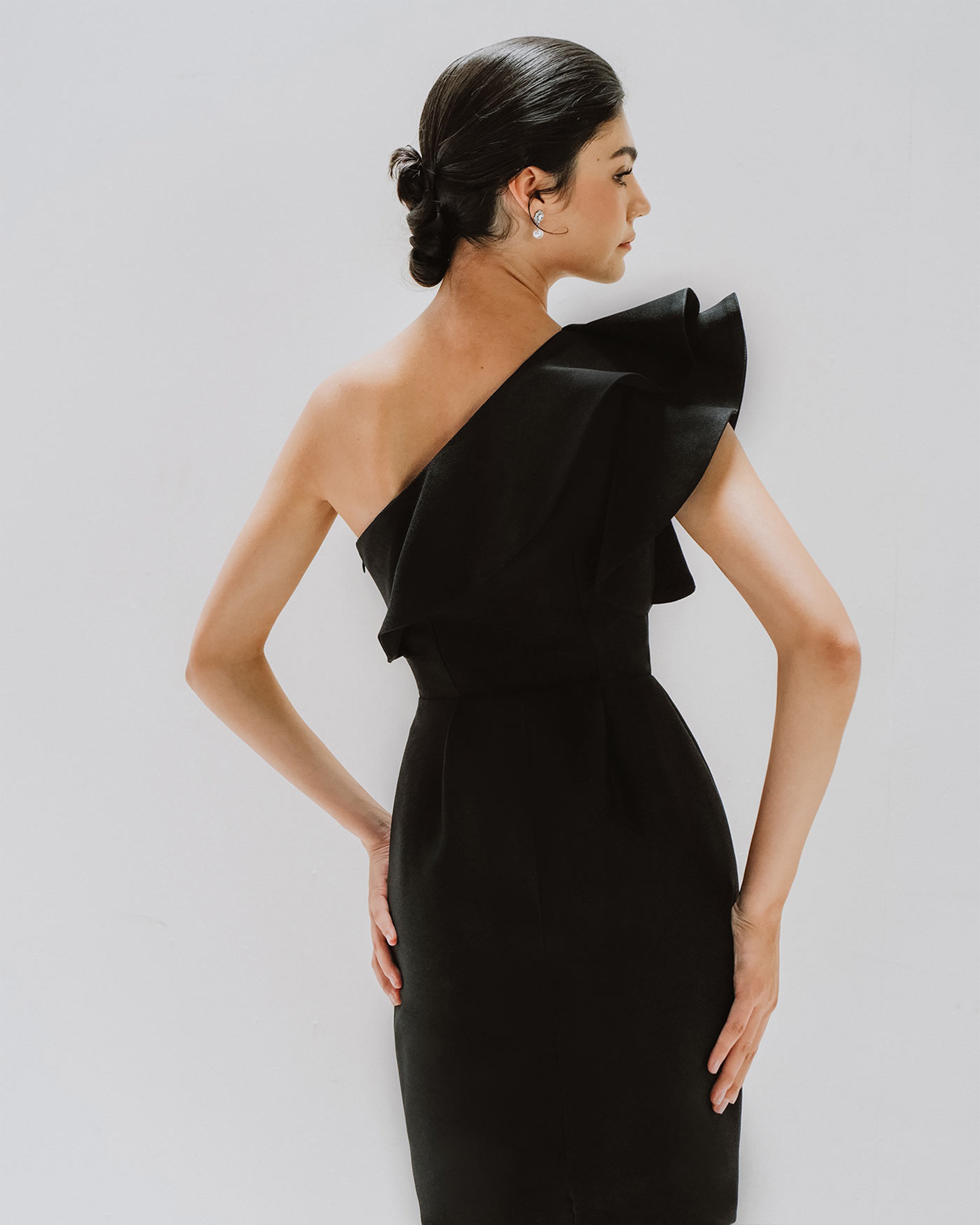 Minimalistic , Clean , Modern , Simple Wedding dress , Günstig , Cheap , Schlicht Brautkleider , Brautkleid, Hochzeitskleid , Hochzeitskleider